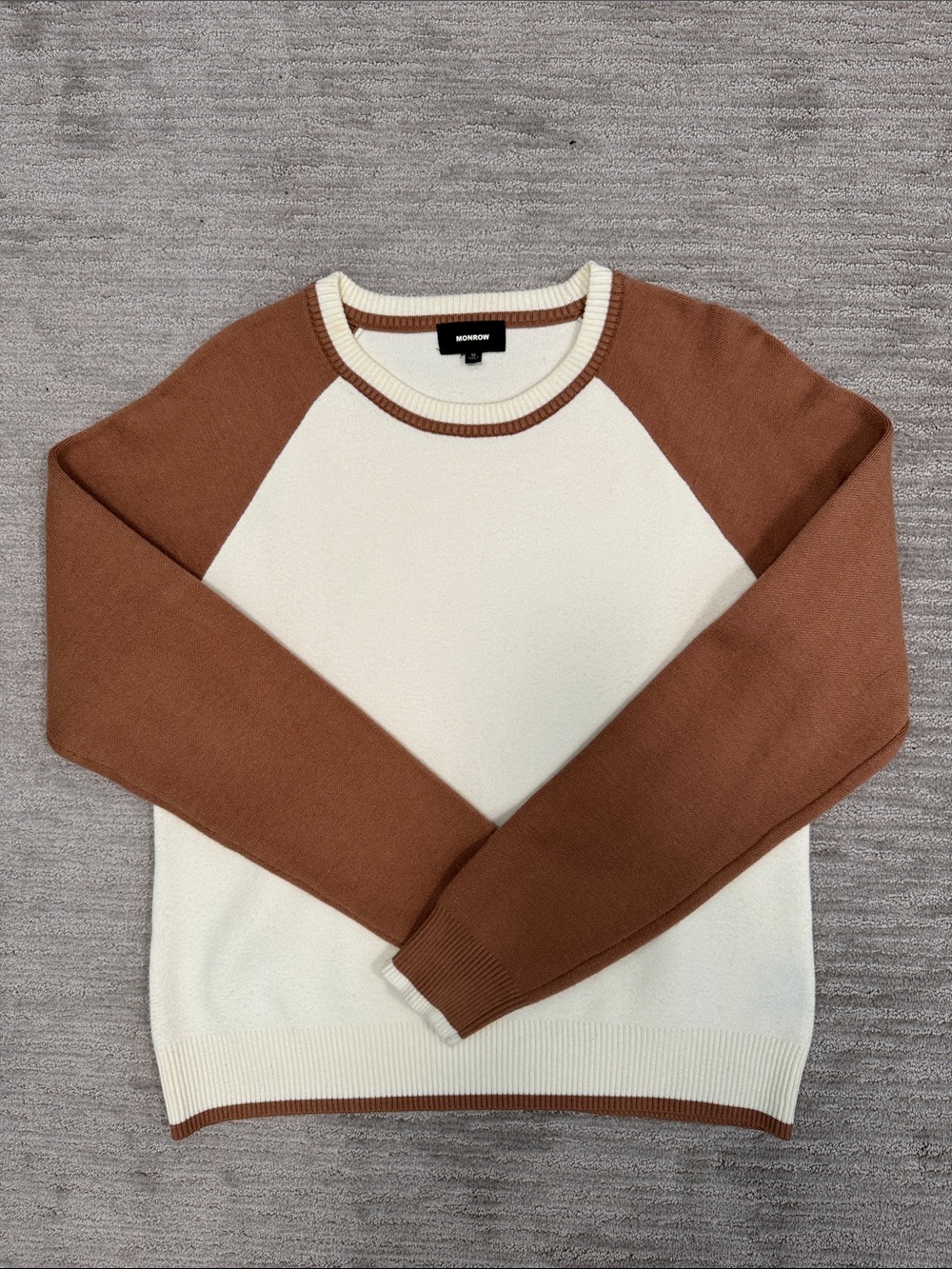 Monrow Super Soft Raglan Sweater Size Medium
